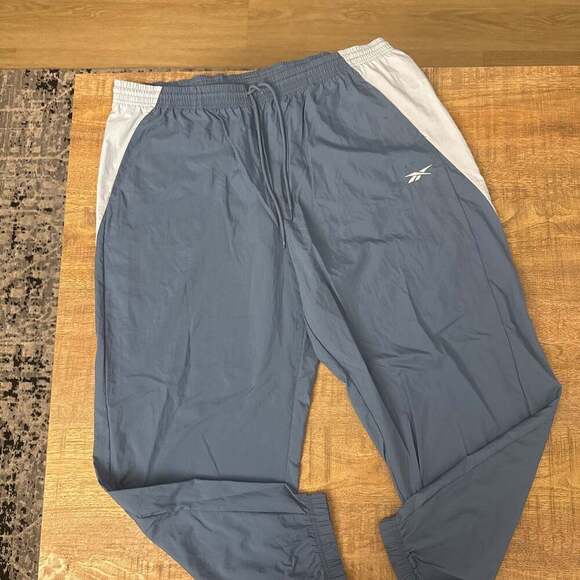 Reebok Plus Size Pull-On Logo Woven Track Pants - - Picture 1 of 3